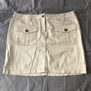 TOMMY Hilfiger size 8 khaki skirt